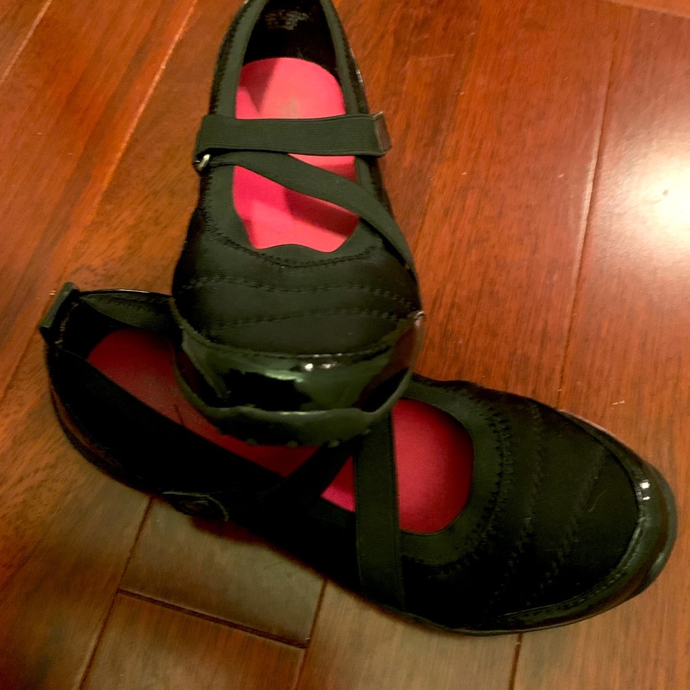 Sonoma shoes for older girl